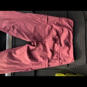 Yoga pants with pockets!